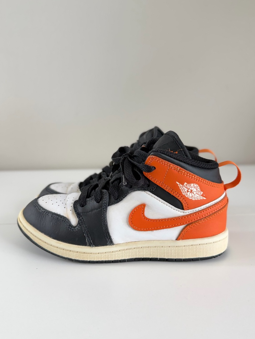 Kids Air Jordan 1 STARFISH/BLACK WHITE SAIL Sneakers